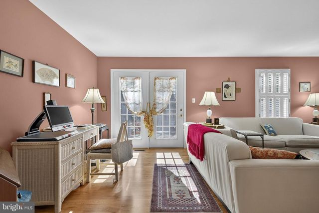 174 FAIRFIELD DR, Warrenton, VA 20186