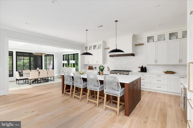 1446 COLA DR, Mclean, VA 22101