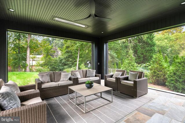 1446 COLA DR, Mclean, VA 22101