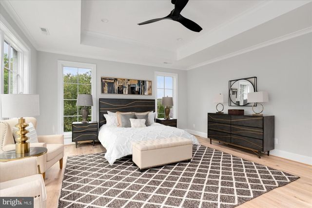 1446 COLA DR, Mclean, VA 22101