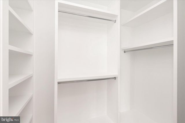 1446 COLA DR, Mclean, VA 22101