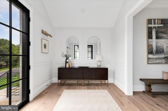 1446 COLA DR, Mclean, VA 22101