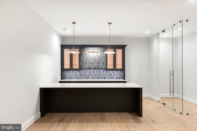 1446 COLA DR, Mclean, VA 22101