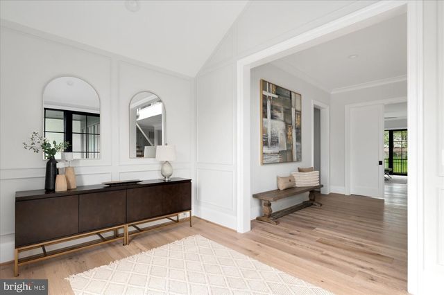 1446 COLA DR, Mclean, VA 22101