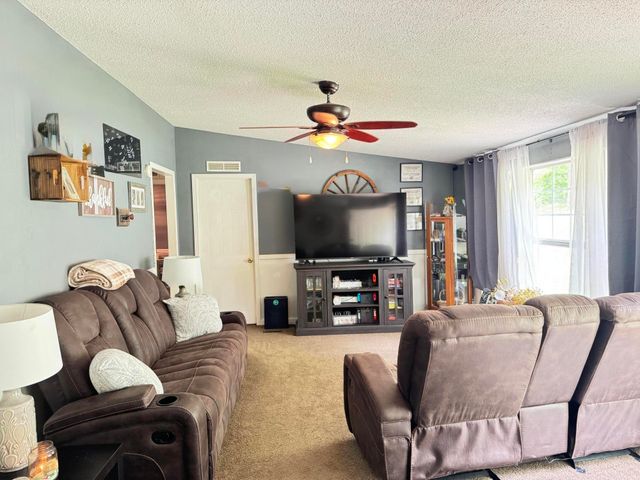 62 Shady Lane, Berea, KY 40403
