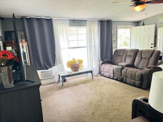 62 Shady Lane, Berea, KY 40403