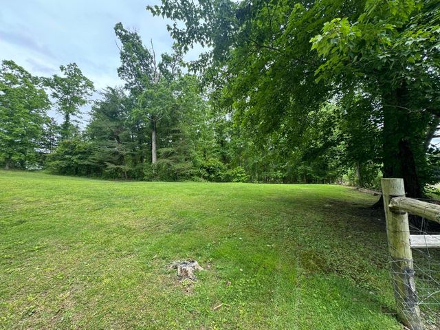 62 Shady Lane, Berea, KY 40403