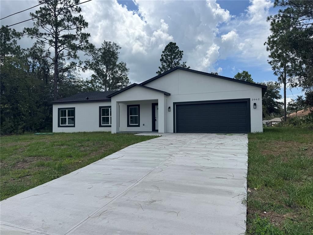 2062 W HAMPSHIRE BLVD, Dunnellon, FL 34434