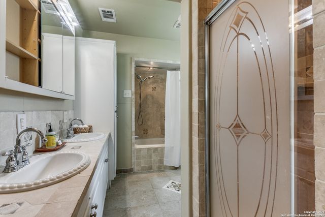 239 Arvin, Terrell Hills, TX 78209
