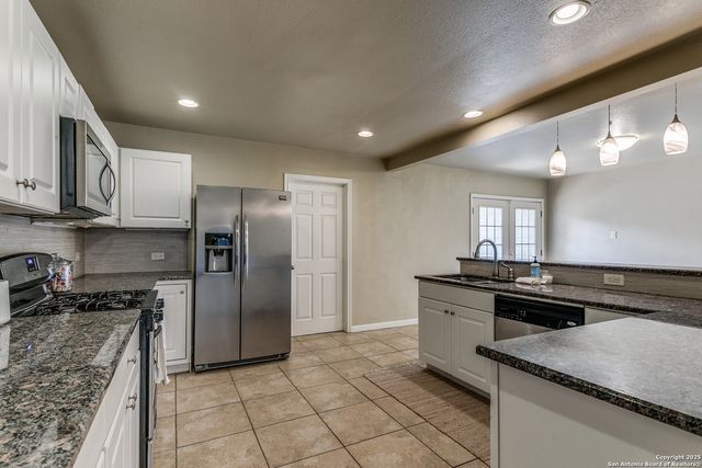 239 Arvin, Terrell Hills, TX 78209