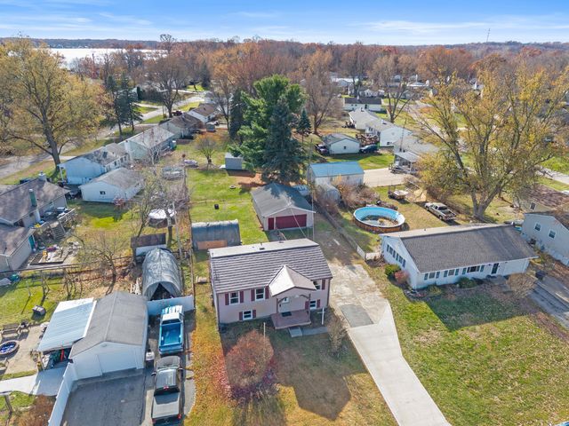 5641 Larch Drive, Jackson, MI 49201