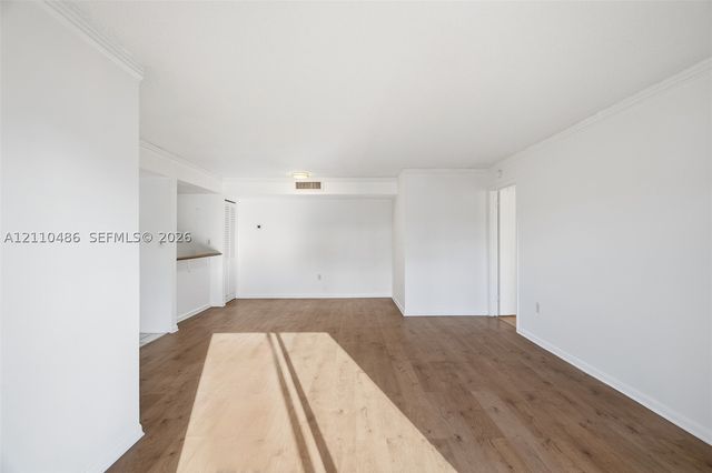 20761 NE 4th Pl 104, Miami, FL 33179