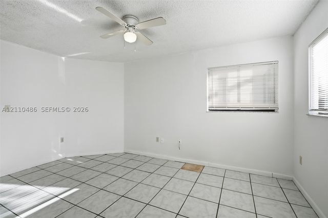 20761 NE 4th Pl 104, Miami, FL 33179
