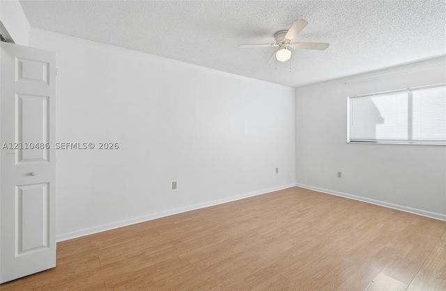 20761 NE 4th Pl 104, Miami, FL 33179