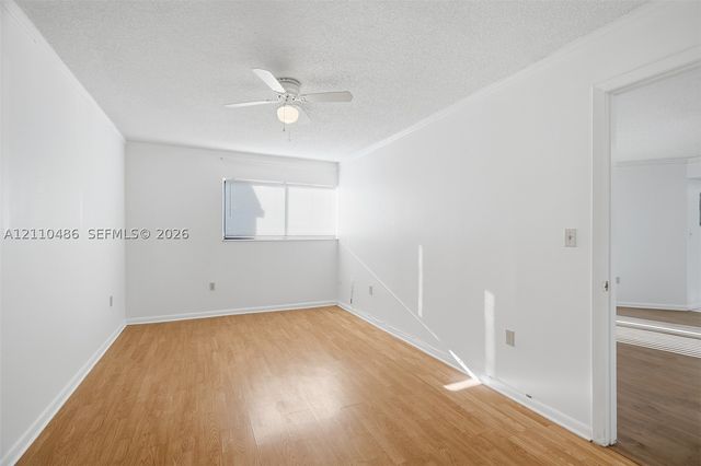 20761 NE 4th Pl 104, Miami, FL 33179