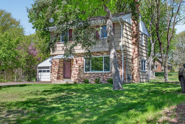 373 105th Avenue NE, Blaine, MN 55434