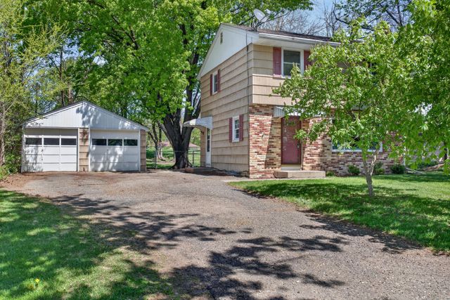 373 105th Avenue NE, Blaine, MN 55434