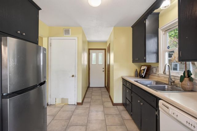 373 105th Avenue NE, Blaine, MN 55434