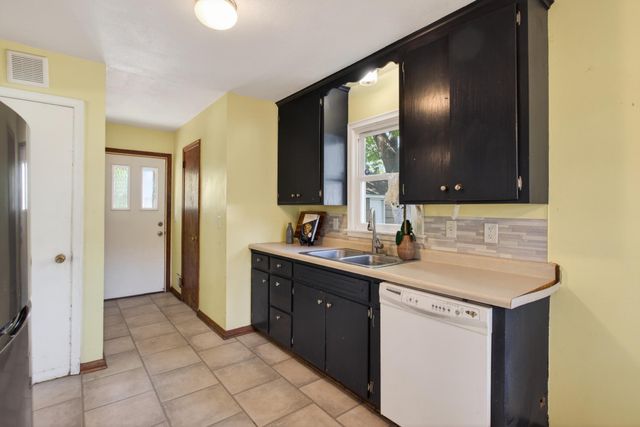 373 105th Avenue NE, Blaine, MN 55434
