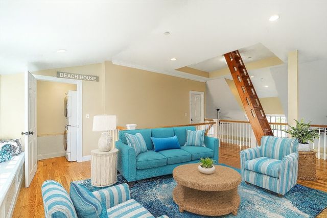 152 Water St 13, Danvers, MA 01923