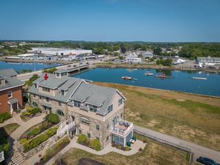 152 Water St 13, Danvers, MA 01923