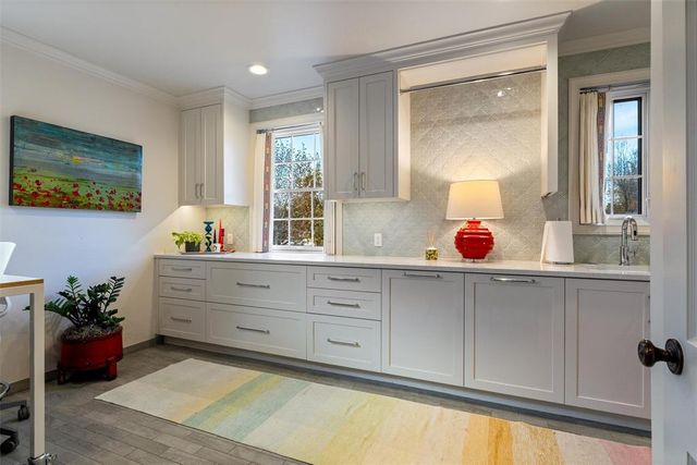 1202 Larchmont Lane, Nichols Hills, OK 73116