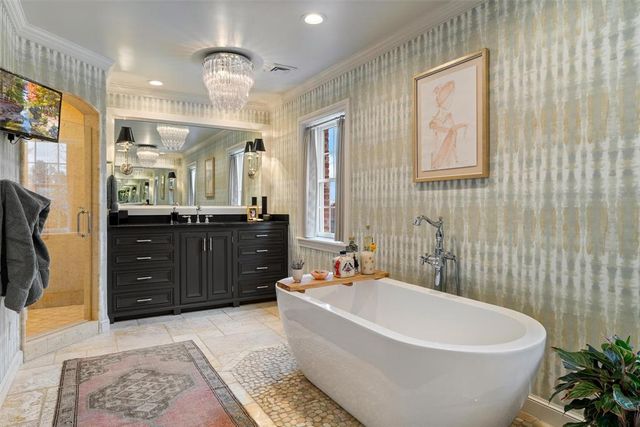 1202 Larchmont Lane, Nichols Hills, OK 73116