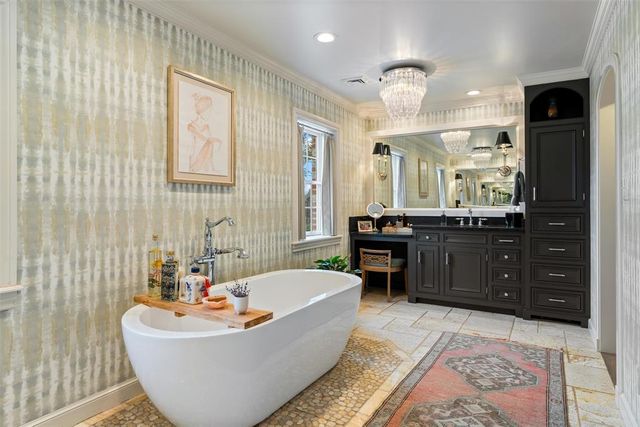 1202 Larchmont Lane, Nichols Hills, OK 73116