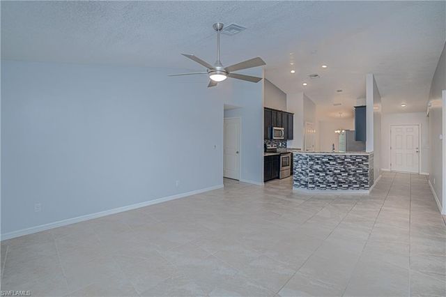 1528 NW 29th PL, Cape Coral, FL 33993