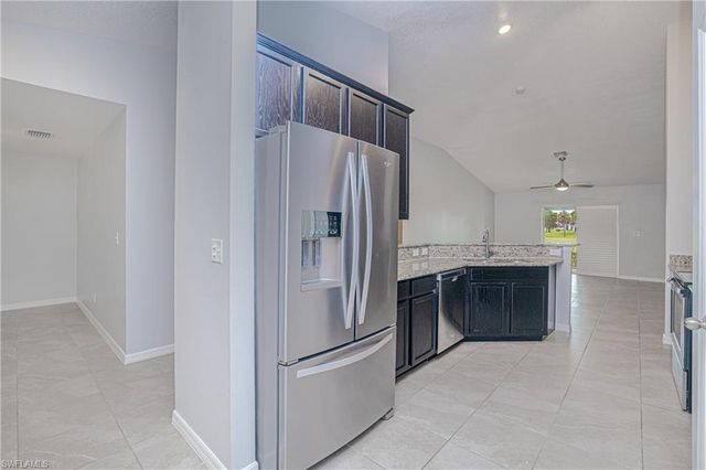 1528 NW 29th PL, Cape Coral, FL 33993