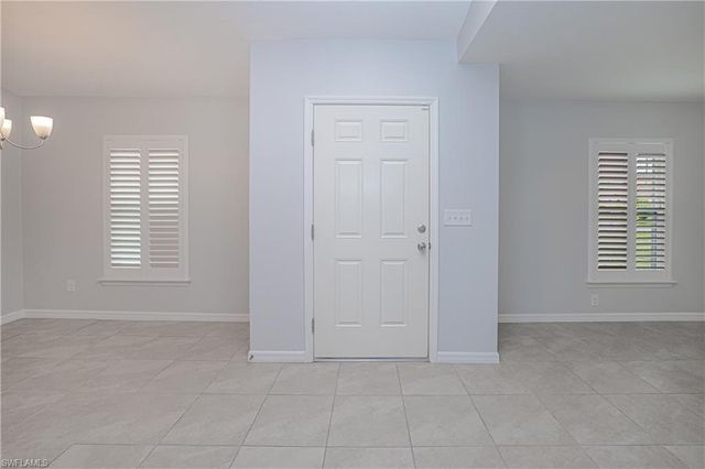 1528 NW 29th PL, Cape Coral, FL 33993