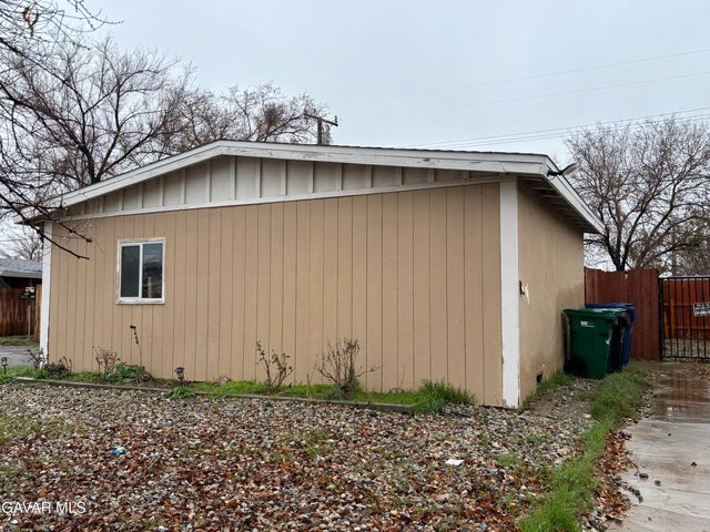 45414-16 Corkwood Avenue, Lancaster, CA 93534