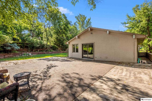 8519 N 48th Circle, Omaha, NE 68152