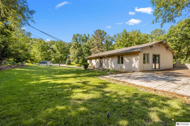 8519 N 48th Circle, Omaha, NE 68152