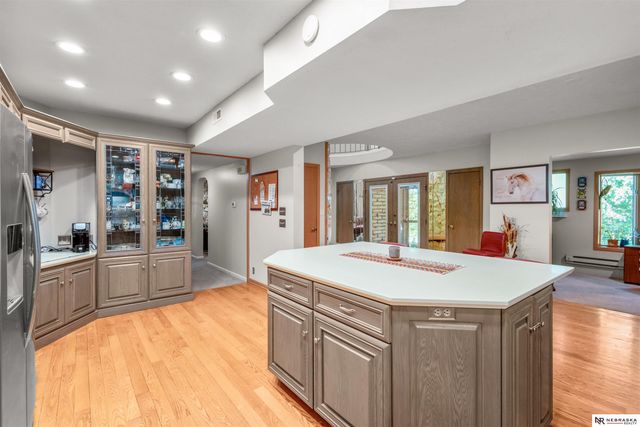 8519 N 48th Circle, Omaha, NE 68152
