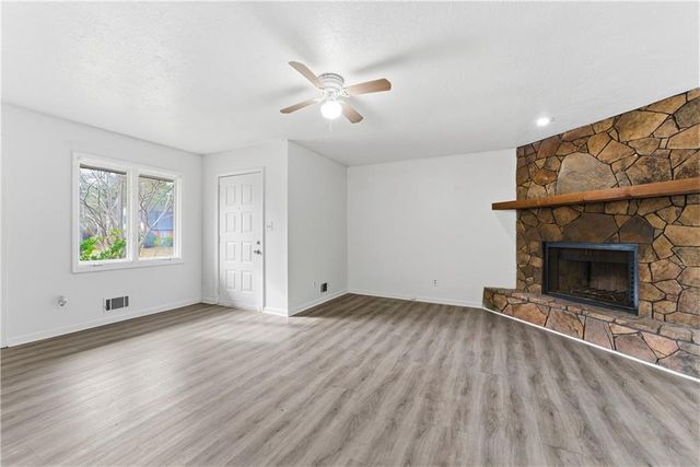 2130 Fieldstone View Court SE B, Conyers, GA 30013