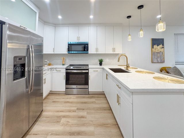 2534 NW 51st Ter, Miami, FL 33142