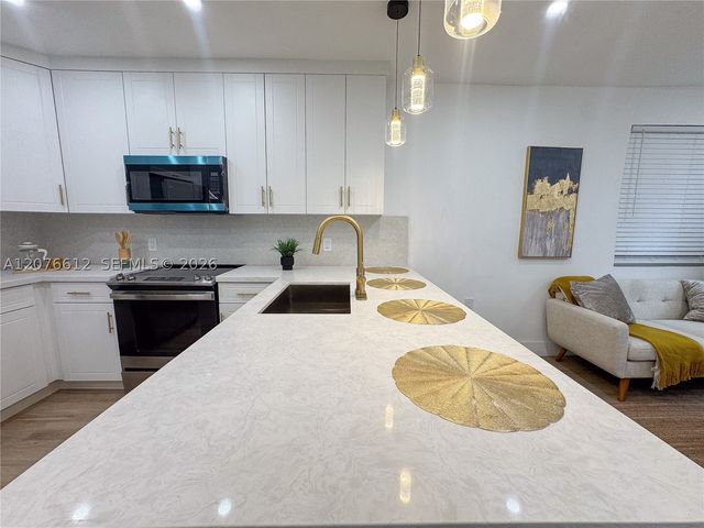2534 NW 51st Ter, Miami, FL 33142
