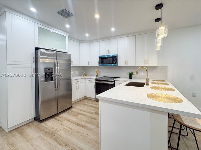 2534 NW 51st Ter, Miami, FL 33142
