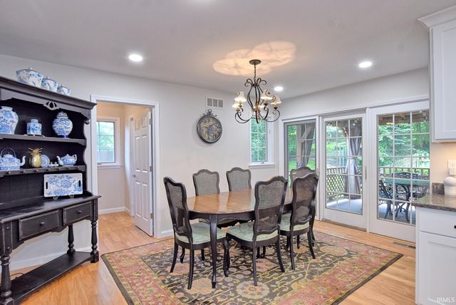 305 Key West Drive, Evansville, IN 47712