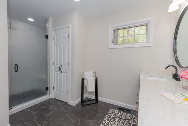 305 Key West Drive, Evansville, IN 47712