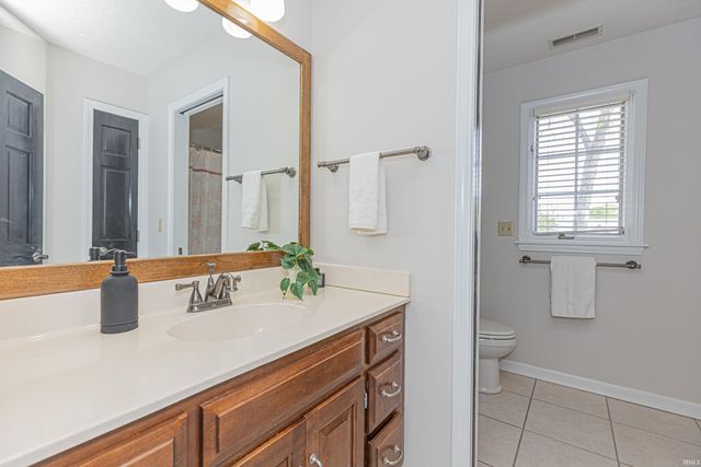 305 Key West Drive, Evansville, IN 47712