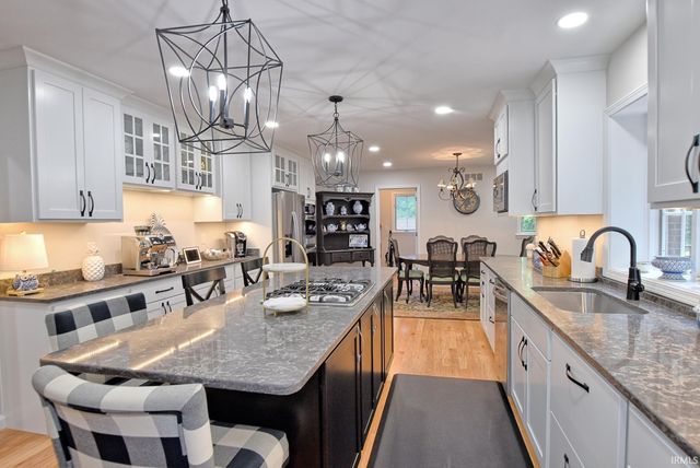 305 Key West Drive, Evansville, IN 47712