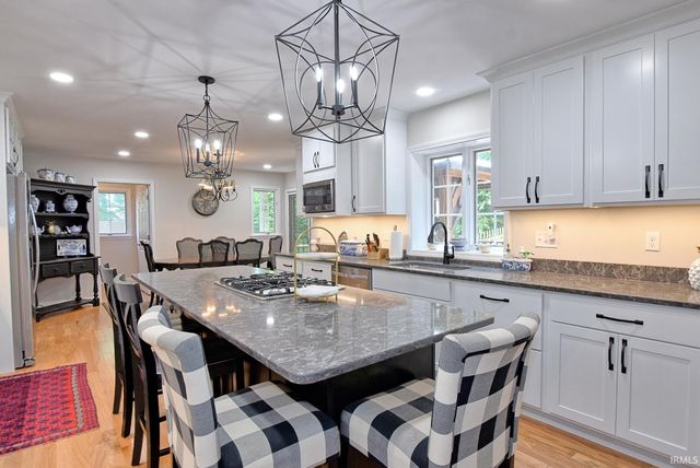 305 Key West Drive, Evansville, IN 47712
