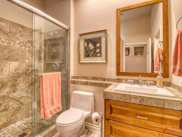 37669 Breeze Way, Palm Desert, CA 92211