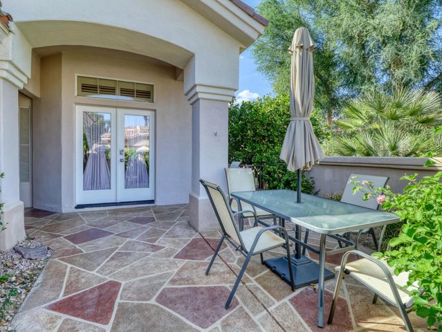 37669 Breeze Way, Palm Desert, CA 92211