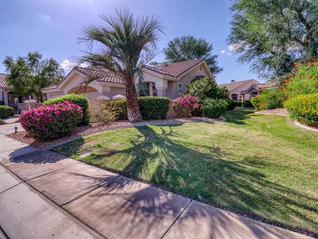 37669 Breeze Way, Palm Desert, CA 92211