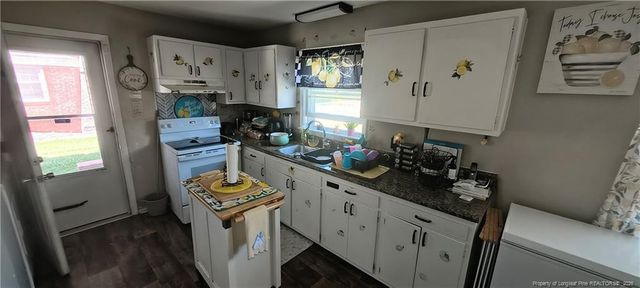 311 Glen Canyon Drive, Fayetteville, NC 28303