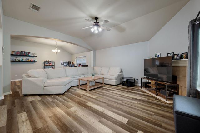 4109 Meadow Bluff WAY, Round Rock, TX 78665