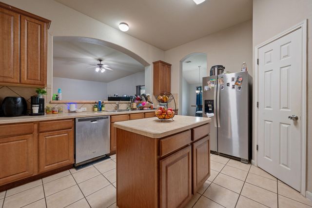 4109 Meadow Bluff WAY, Round Rock, TX 78665